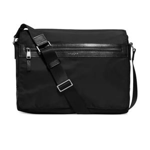 Michael Kors Messenger bag
